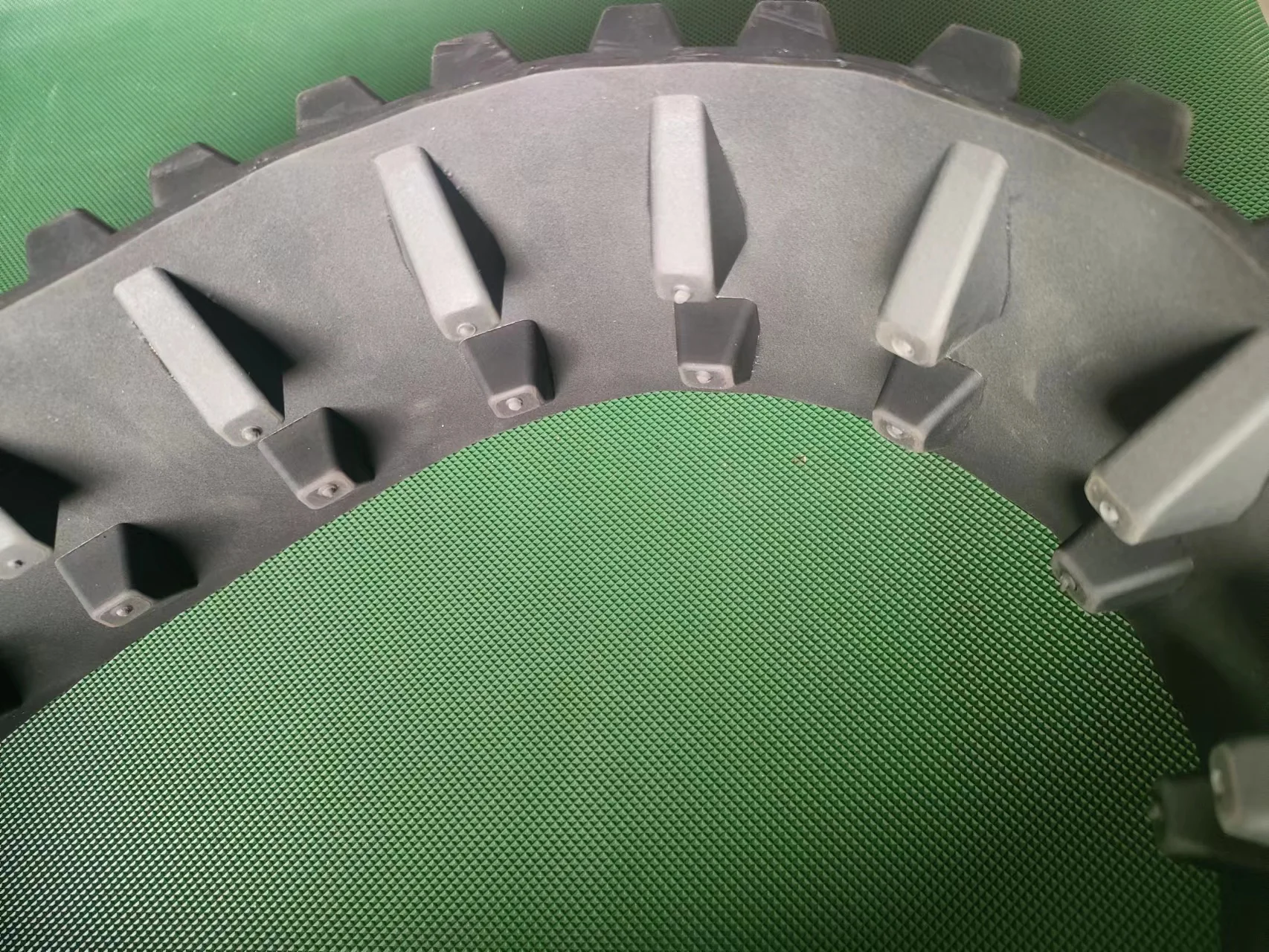 Supply Small Robot Rubber Tracks Construction Machinery Parts In Stock