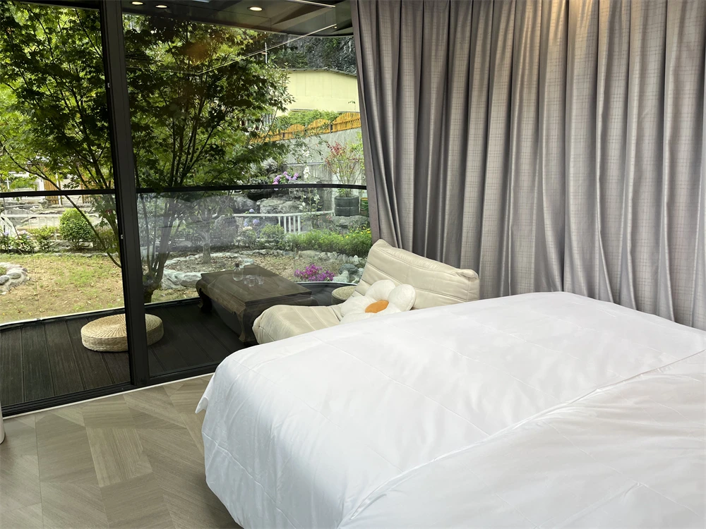 Container homes capsule house space smart mobile tiny house space capsule house