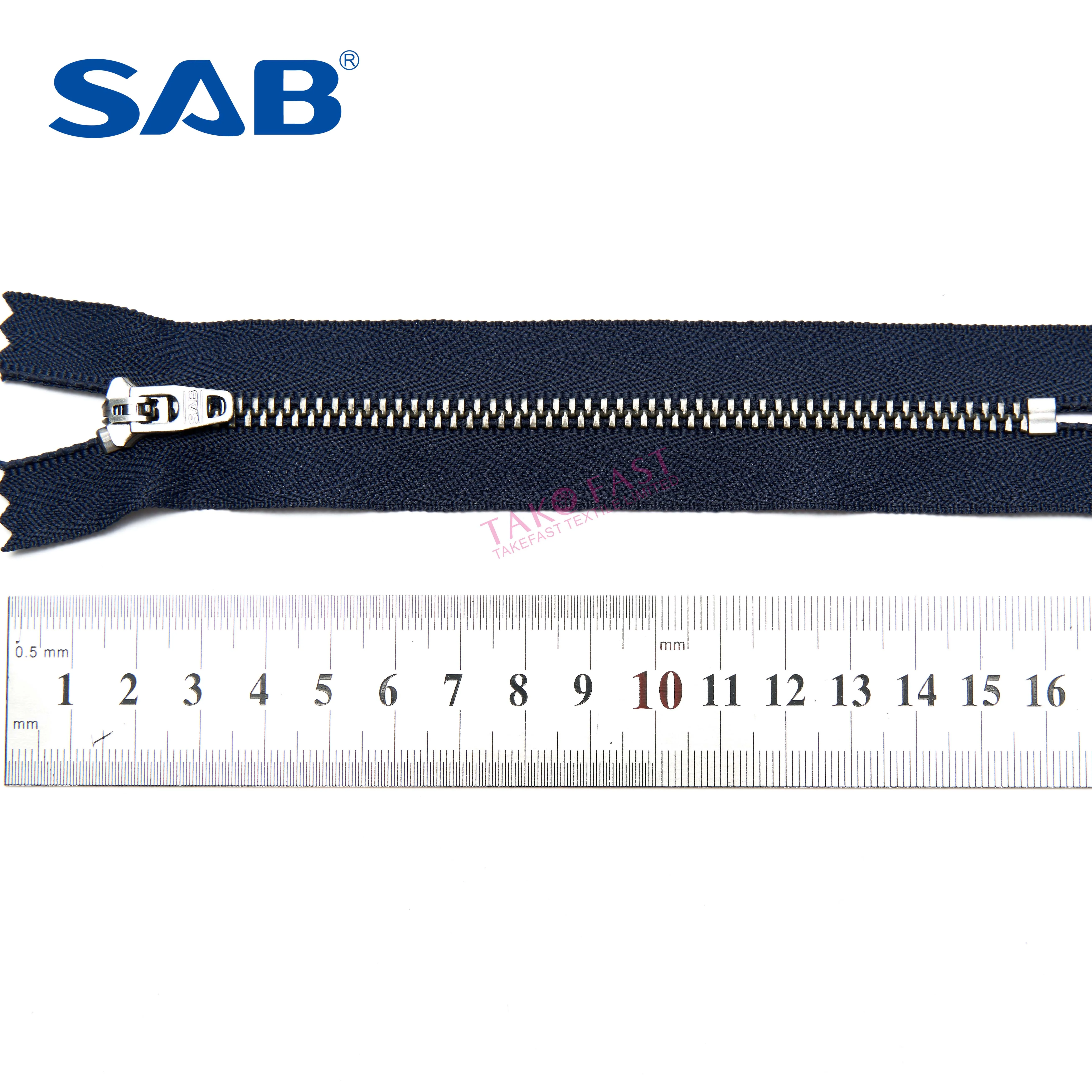 Wholesales Manufacture 3# 4# Zipper SAB Hot Sale Black/White Metal  Gold Brass Metal Zipper for Jeans Garments Pants Jeans Bag