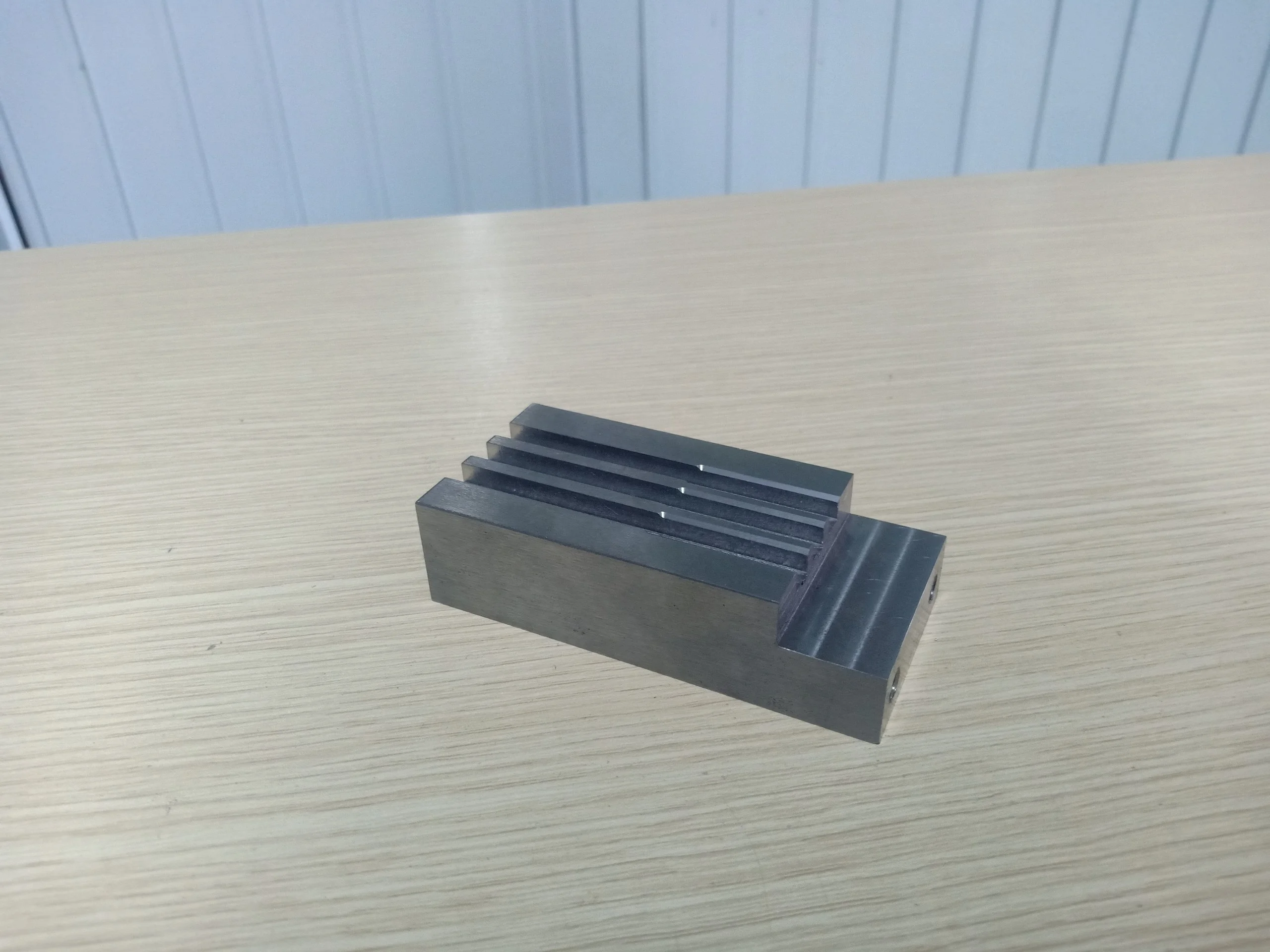 HOT SELLING LARGE CNC PRECISION MACHINING  CNC PRECISION HIGH QUALITY CNC TOOLS