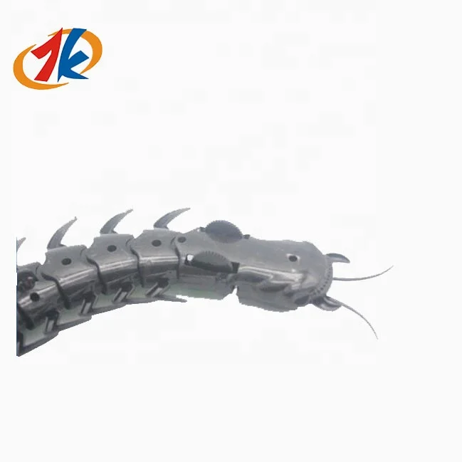 Clockwork toy centipede 2024 new plastic wind up worm toys kids game set animal prank funny Halloween Easter promotional items
