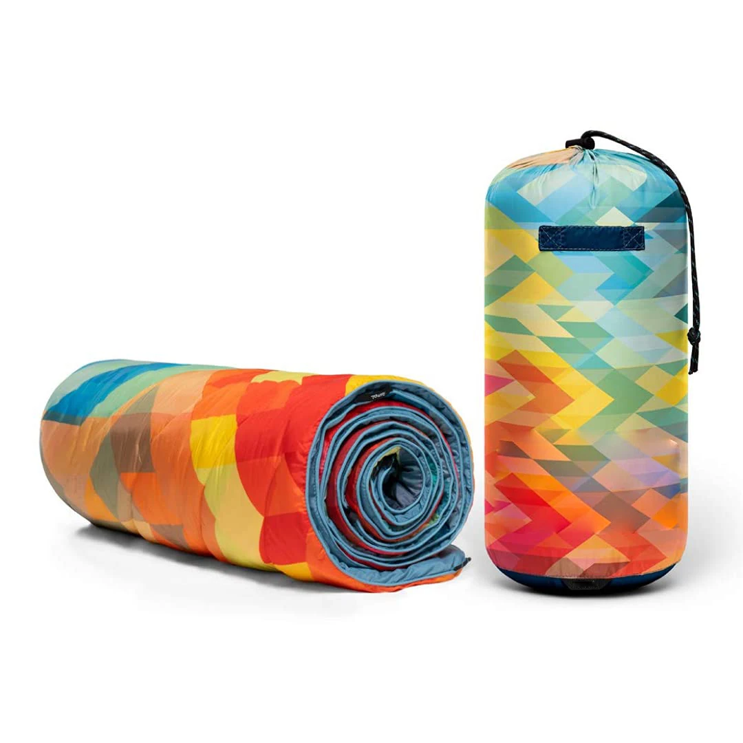 The Original Nylon Outdoor Blanket Down Camping Puffy Blanket Custom Quilted Outdoor Blanket for Traveling Picnics Beach Trips