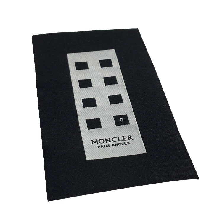 Wholesale High Standard Silk Fabric Tag Washable Stick On Iron Kids Clothing Labels