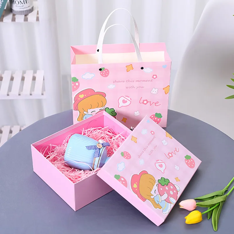 Direct Factory Price Blue pink cartoon pattern design with the same tote bag baby gift box set newborn