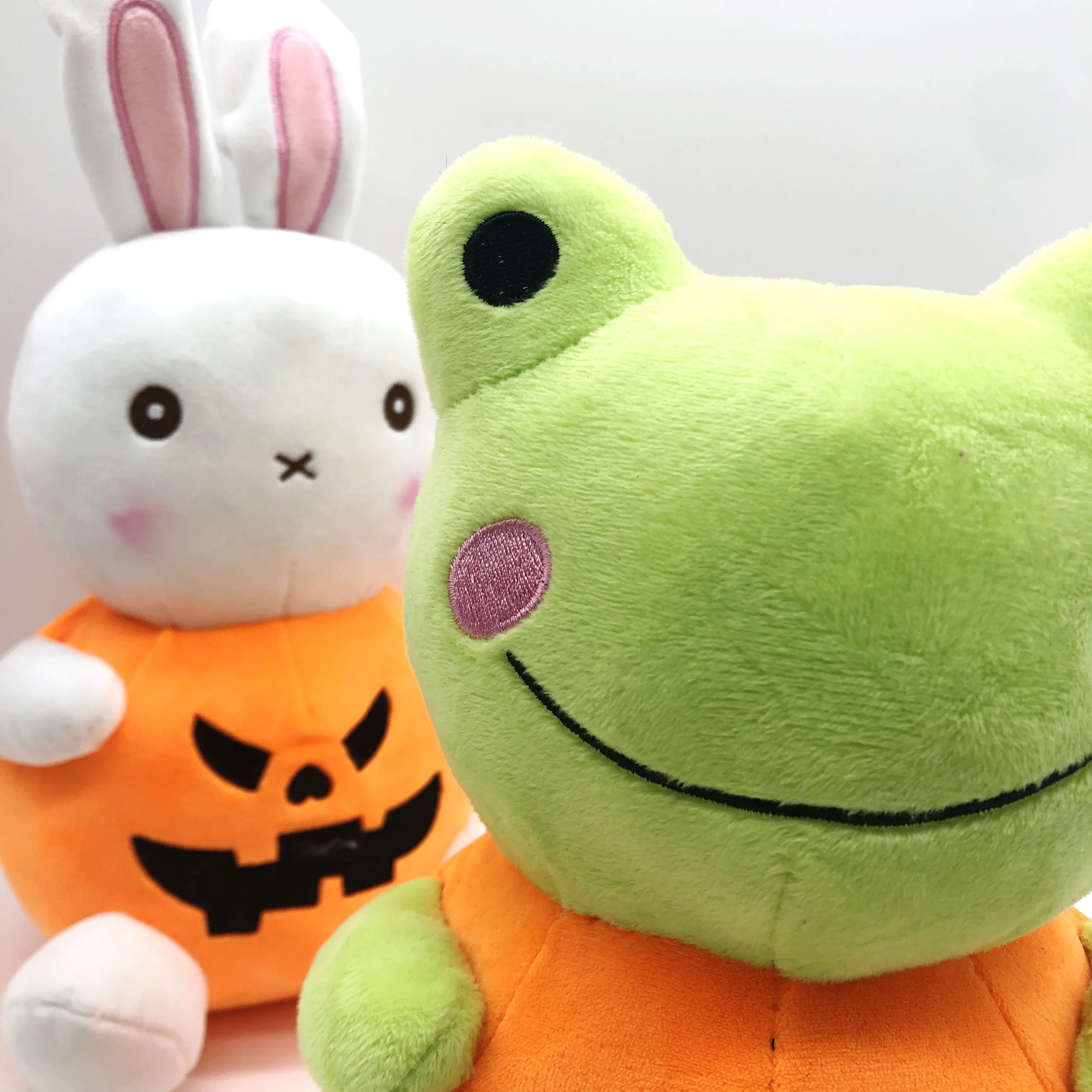 Halloween Bunny & Frog With Pumpkin Dressing Plush Toy Creative Gift Pumpkin Halloween Theme Stuffed Animal Toys