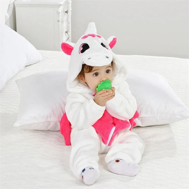 Hot Selling Soft And Comfortable Autumn And Winter Fall Newborn Clothes Baby girl and boy Flannel Hooded Animal Jumpsuit Romper