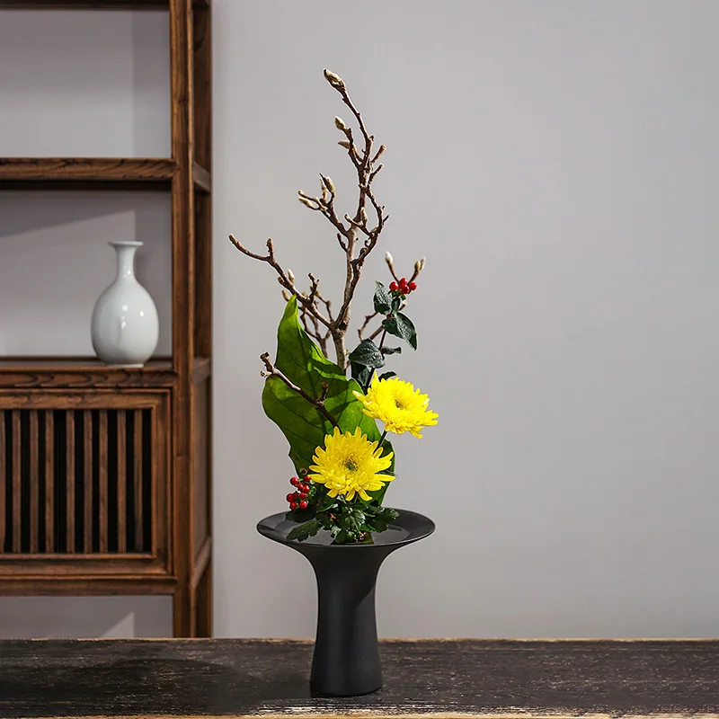 Japanese style Chifang waist tied ceramic vase Jianshan flower arrangement vessel