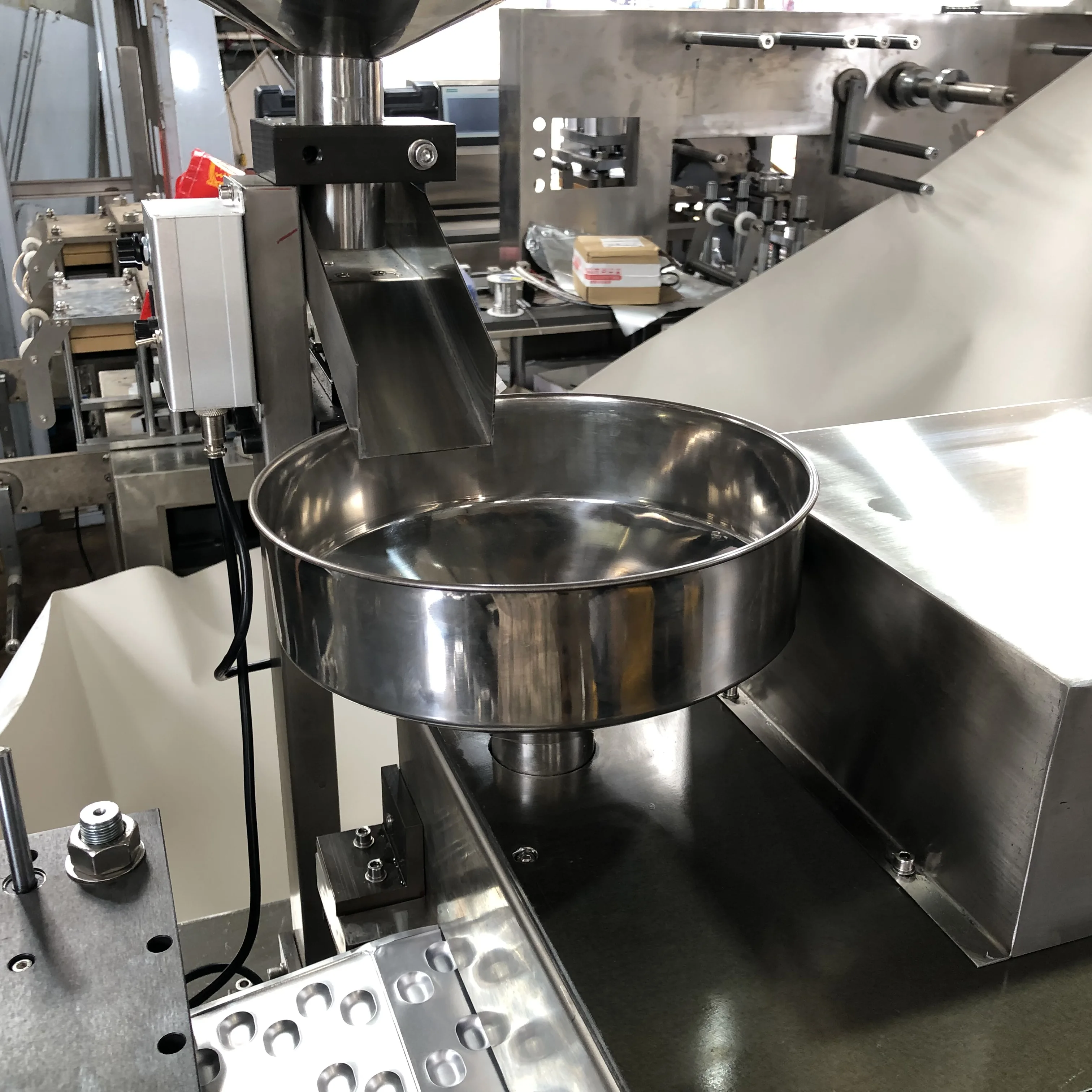 DPP-250 automatic blister packing packaging machine for producing candy sweets food blister packs