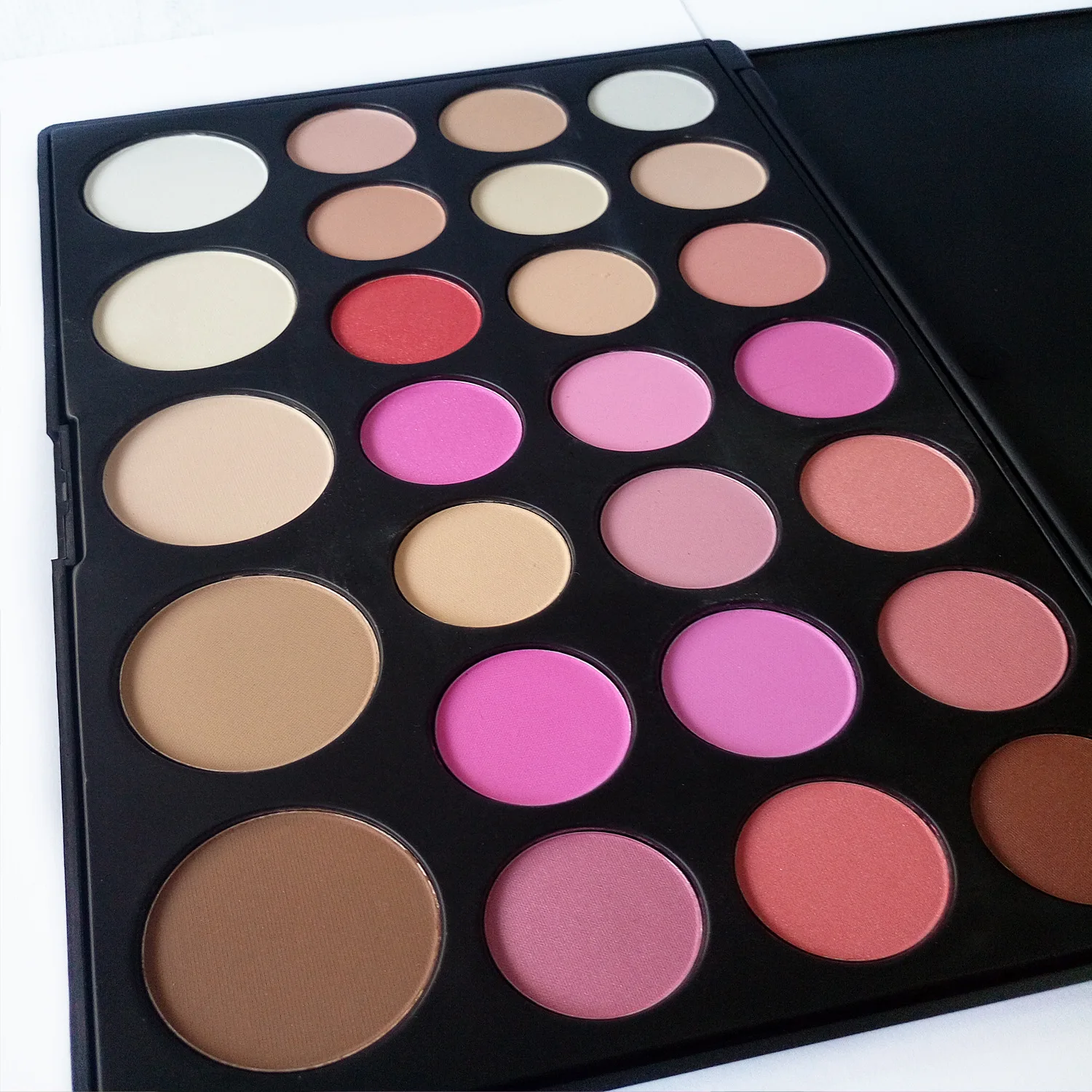 blush on  blush case palette  blush concealer