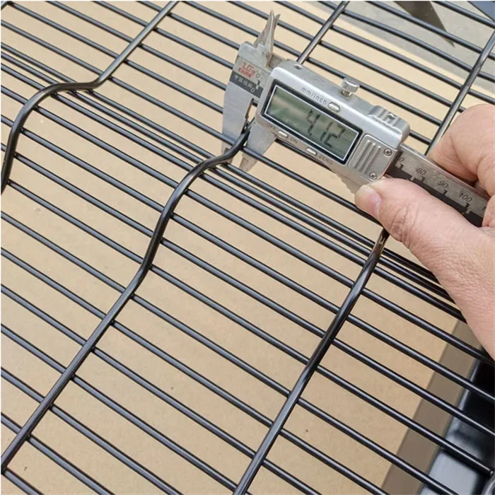 Wholesale Manufacturer 1.8m 2.0m 2.5m 3.0m 4.0m clearvu fence high security 358 anti climb fence