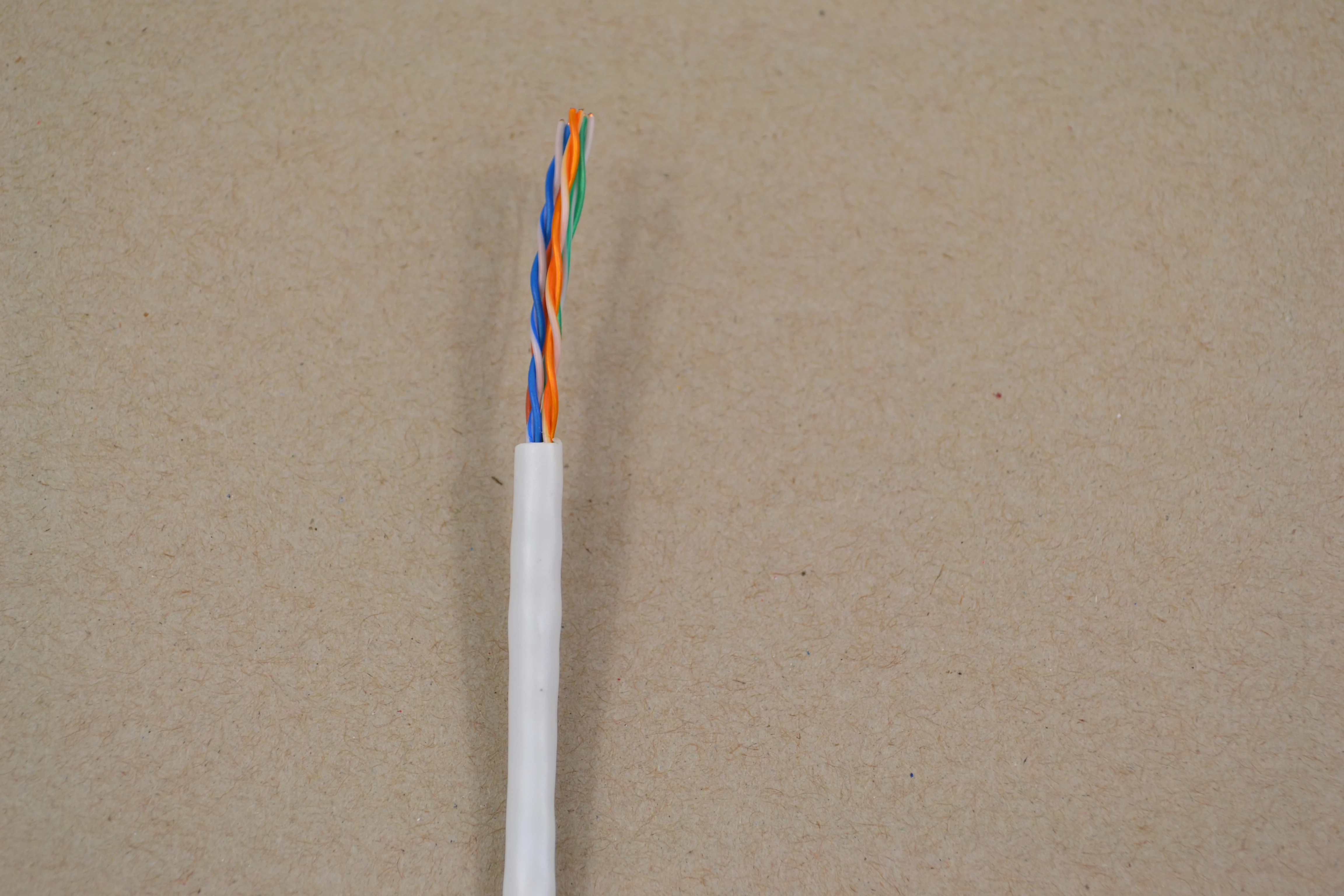 
Factory direct 305m cat5e utp 4pr 24awg ethernet lan cable cca cable 