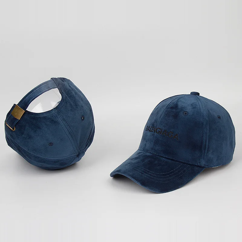 2023 Fashion luxury custom embroidered beautiful velvet baseball cap for men and women