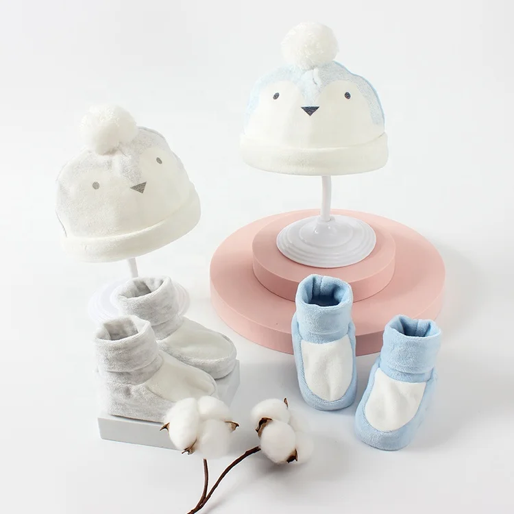 RTS Wholesale Customized Autumn Winter Velvet Cotton Cute Toddler Boys Infant Girls Hats Beanie Newborn Baby Shoes Hat