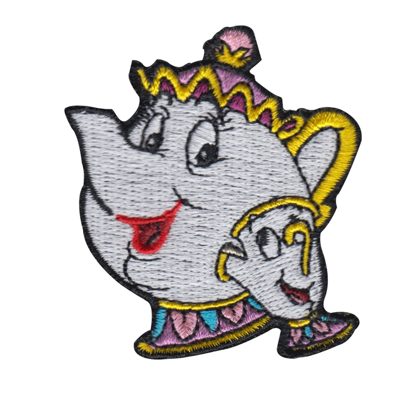 Logo 100% Machine Embroidery Patches and Badges with Iron on Backing Embroidered Service Custom Lion Animal Sequins Handmade