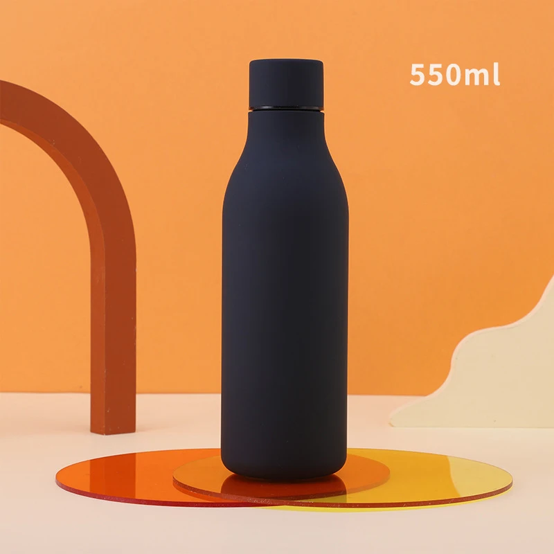 Пользовательские Pantone изолированные герметизированные двойные стенки маленькие бутылки для воды 750 мл без соломы