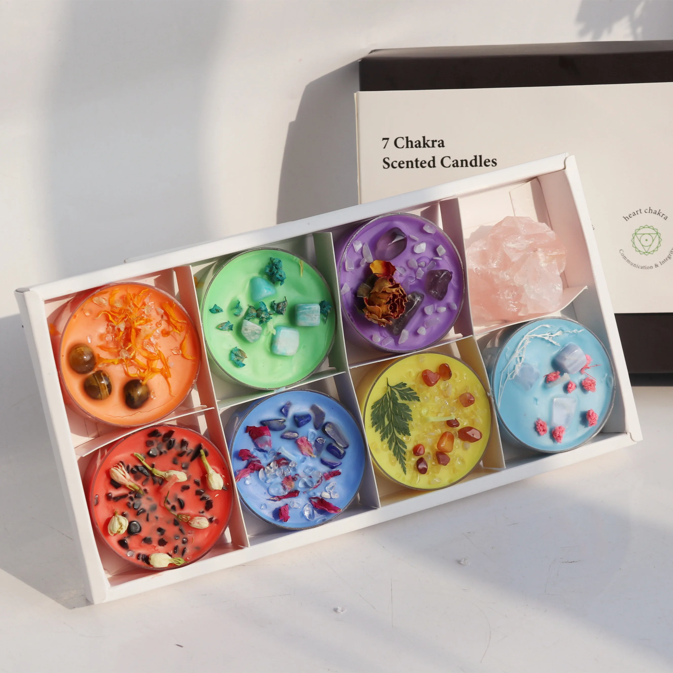 CH Hot Sale 7 Chakra Candles (Set of 7) with Natural Crystals & Mala Beads for Meditation Healing Scented Candles