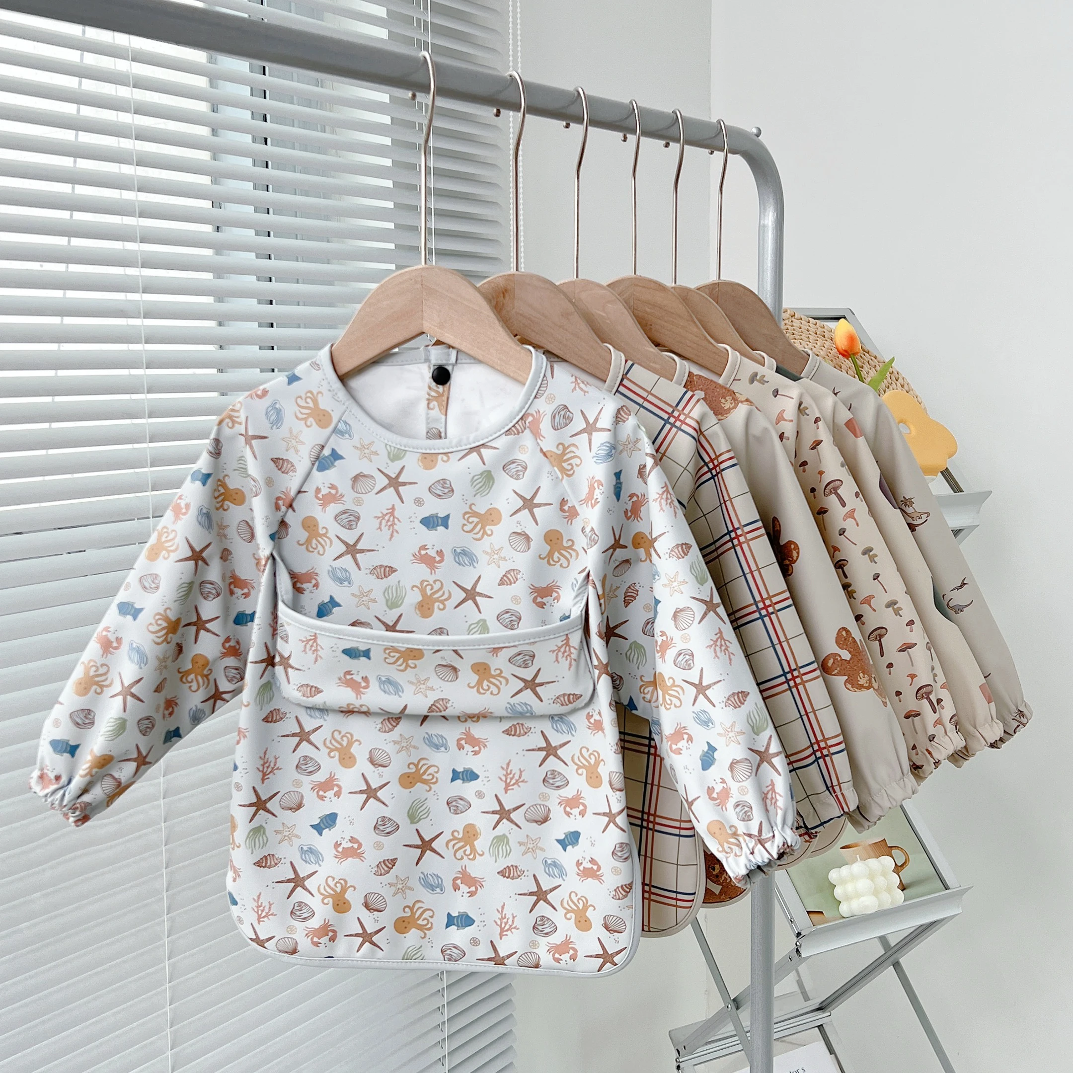 Factory wholesale customized Long sleeve baby bib waterproof best selling products 2023 in usa amazon smock bib Apron