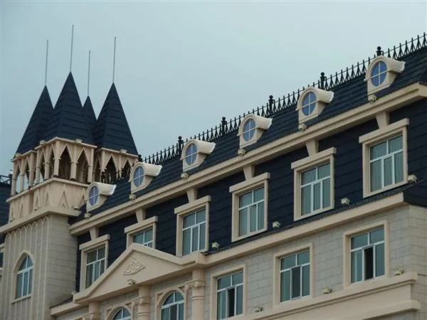 Modern Customized Roof Tiles Roma Types of Stone Coated Metal Roof Galvanized Sheet Roof Construction Materials Color Stone