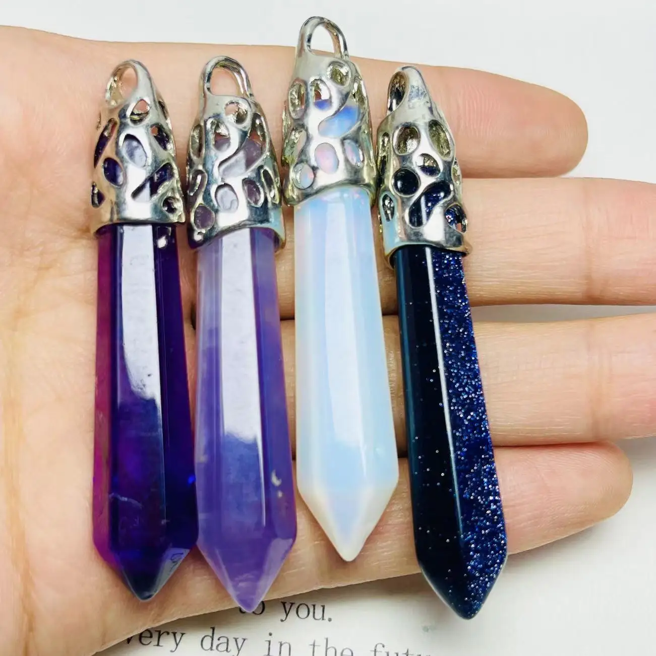 Wholesale Point Crystal Rose Quartz Pencil Gemstone Pendant Handmade Pendant Accessories For Gift