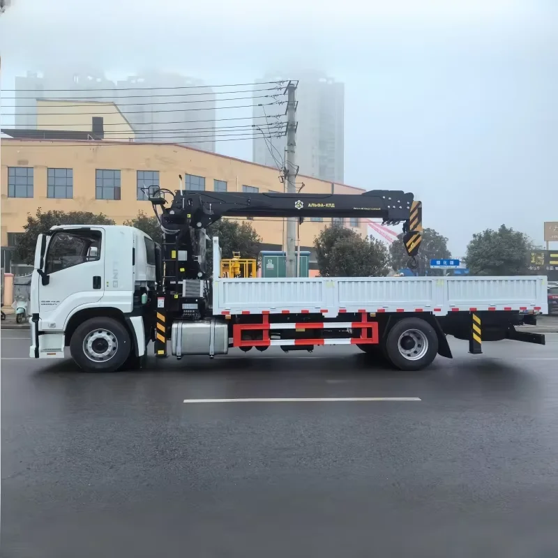 Japan Isuzu GIGA 4x2 10 ton crane truck