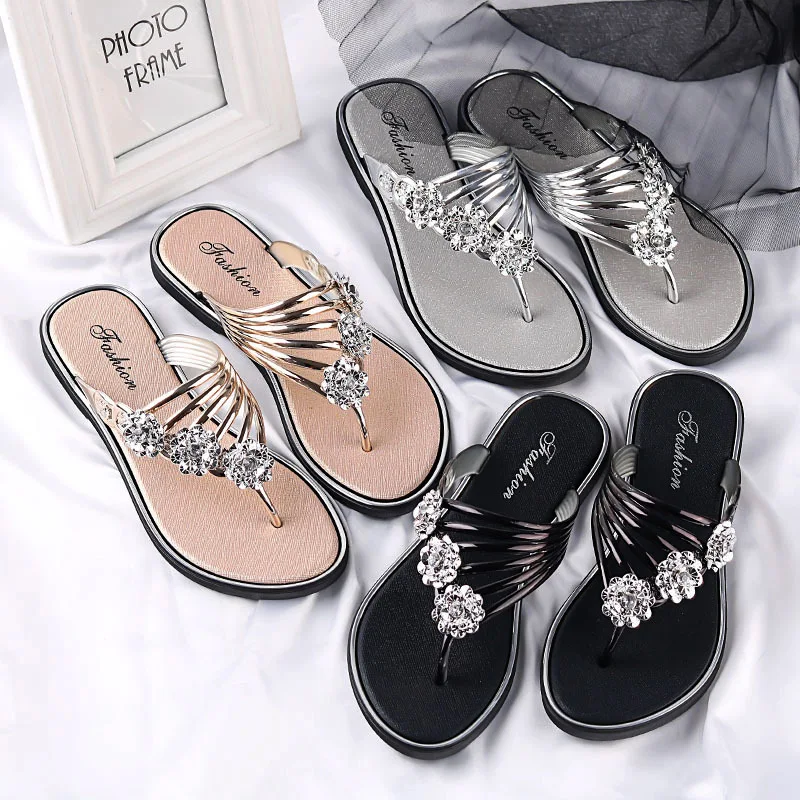 2023 New Design Summer PVC Flat Jelly Thong Flip Flops Transparent Casual Beach Shoes Women Sandals