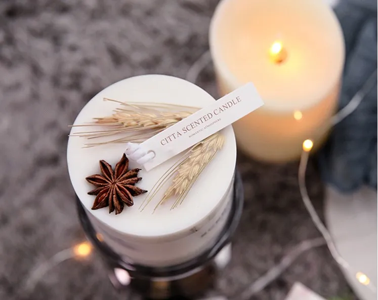 Home Decor Soy Wax Luxury Customized Dried Flower  Luxury Pillar Candles