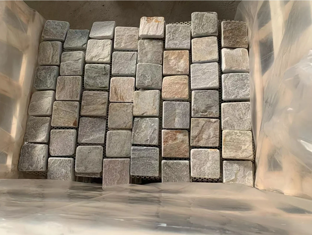 High Quality Small Cube Pattern Slate Stone Mosaic Tile