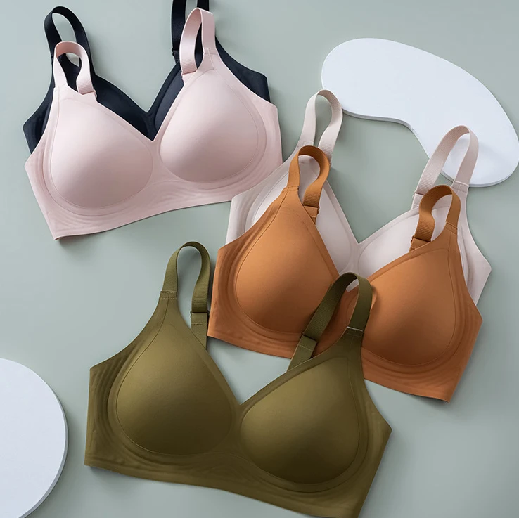 Wholesale Wireless Seamless Jelly Strip Glued Push-up Bra with Fixed PAD Plus Size Women BCD Cup Soft Supportive Gathered Bra