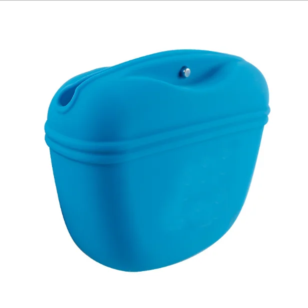 
Dog Walking Treat Pouch Pet Training Food Dispenser with Waist Clip Silicone Treat Pouch 