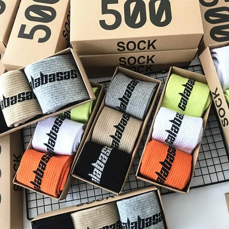 Wholesales 3 Pairs Fashion Socks with Box Set Ribbed 500 350 Socks in Paper Box Custom logo