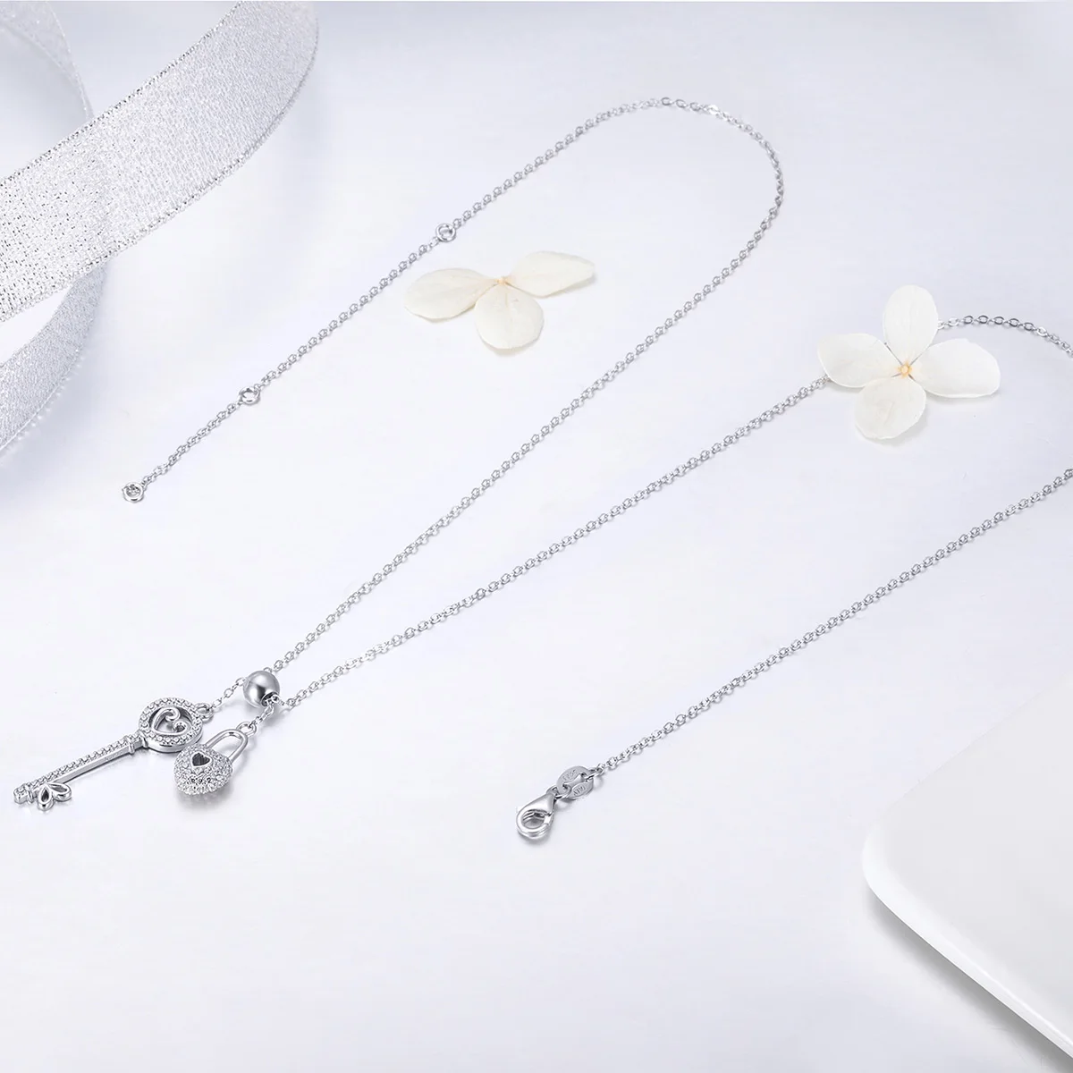 
Alibaba China Keys heart locket and lock design 925 Sterling silver necklace women 