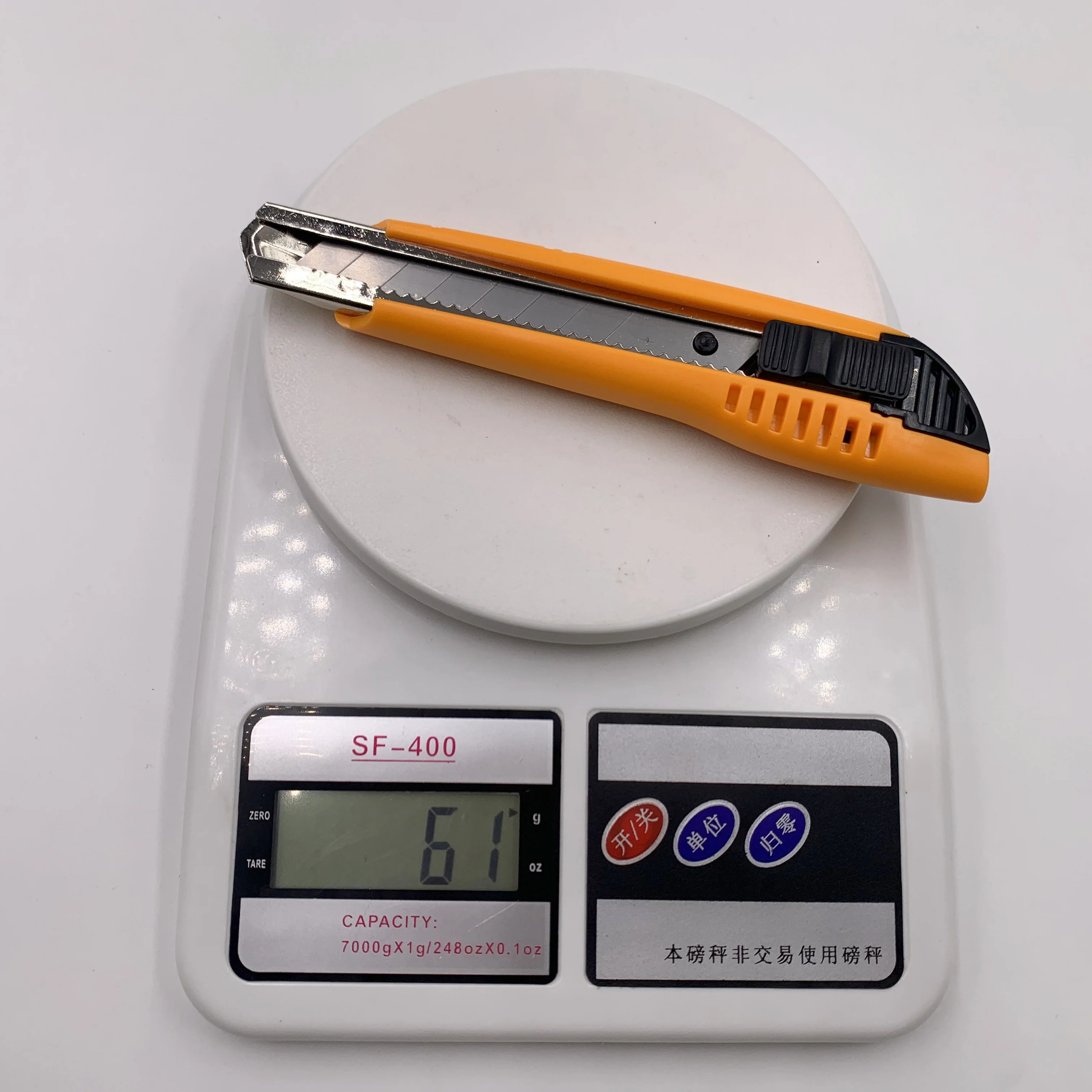 Plastic Handle Carbon Steel Blade Art Knife Sliding Retractable Cutter Paper Sliding Cutter Utility Knife