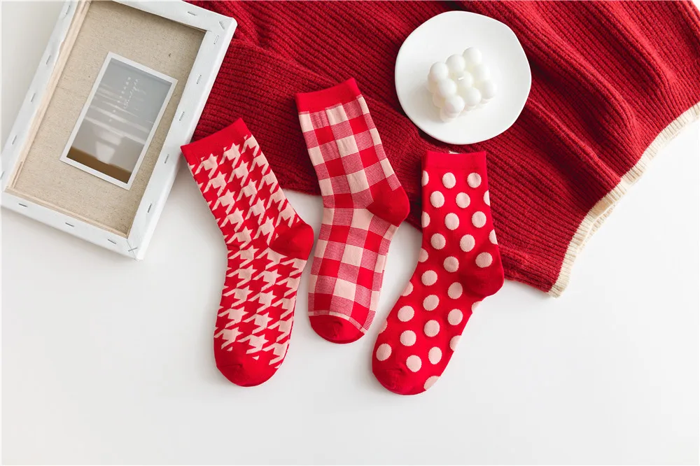 KTS- 105-5  Wholesale Red Mens Womens Socks Plaid Dot Stripe Cotton Happy Socks For Men Women