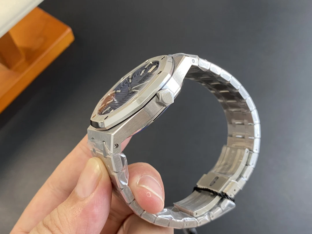 Hot Selling men luxury Designer Design Mechanical Watch Automatic Waterproof Watch mechanical watches for women