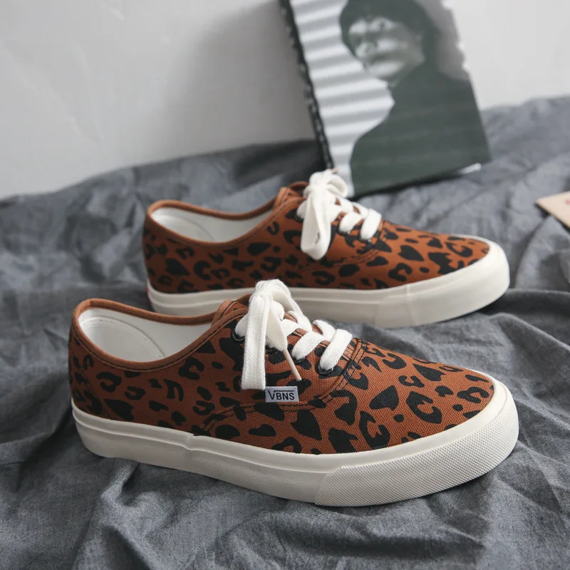 New leopard print students board  casual canvas shoes couples vulcanized shoes