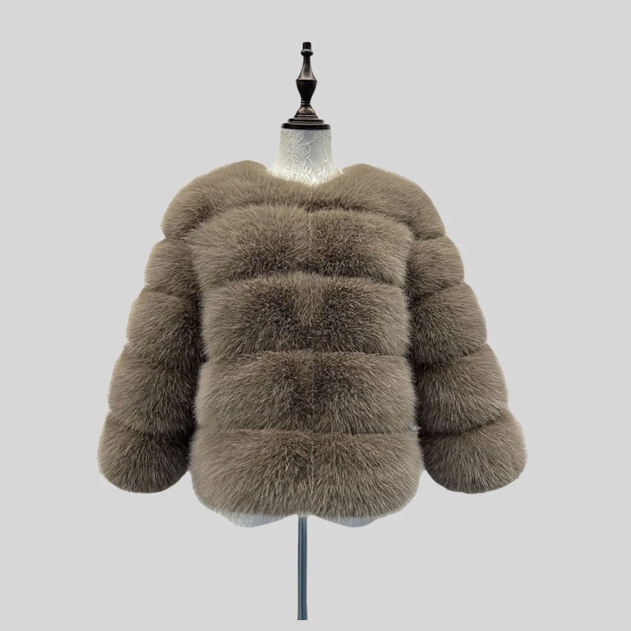 Warm  Factory clothing Women Fox Fur Coat  Cozy  V-Neck  long Sleeve Plus Size Jacket Short Style  patchwork Faux Fur Overcoat