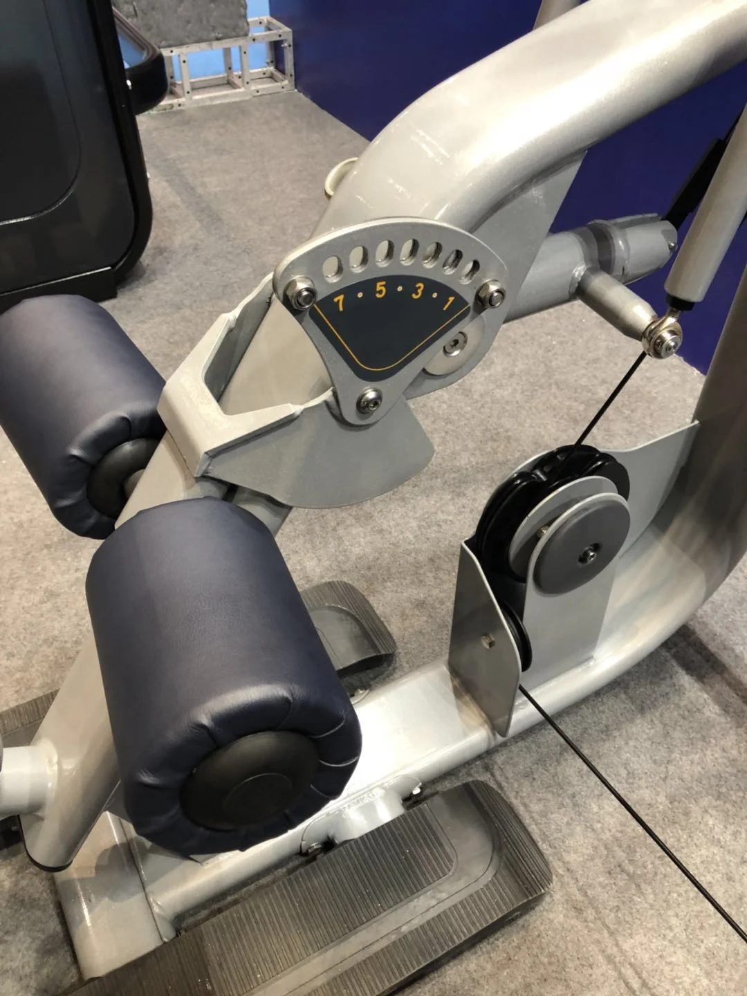 Professional Commercial Gym Fitness Equipment Pin Loaded Workout Machine A7-54 Prone Leg Curl