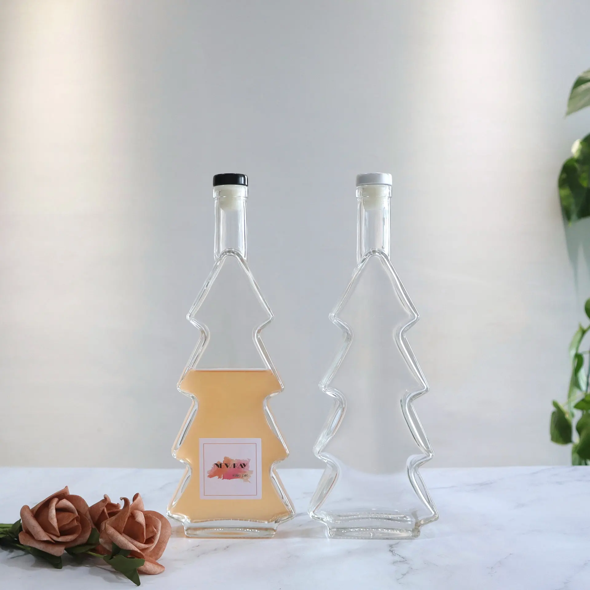 Cross border New Christmas Tree Transparent Crystal White Glass Wine Bottles Foreign Wine Bottles Super Flint glass wine bottle