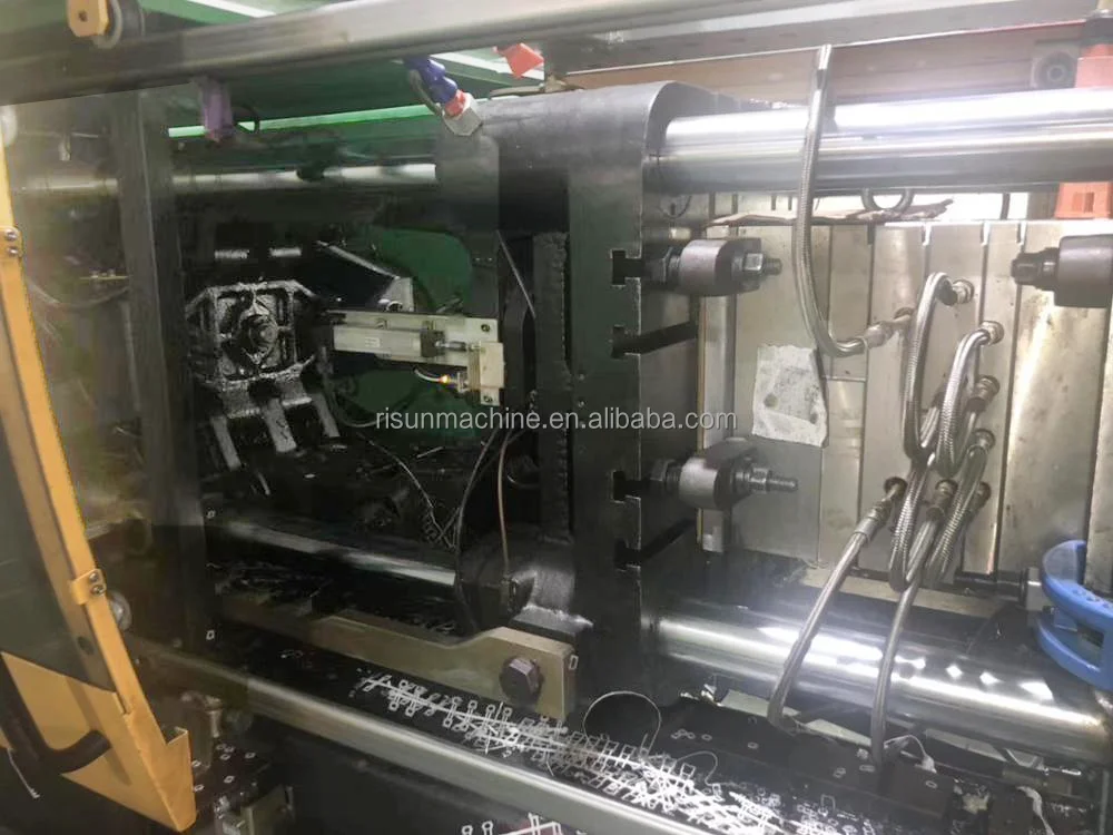 Мини-машина для литья под давлением borche 120T использованная машина защитный шлем