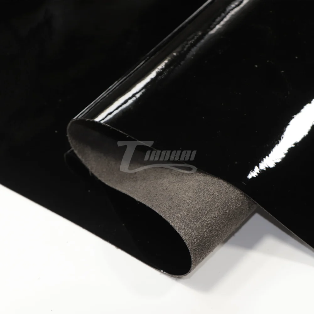 Beautifully and  Water-resistant 1.2mm thickness PU fabric smooth leather ecohog leather for shoes and bags or cars