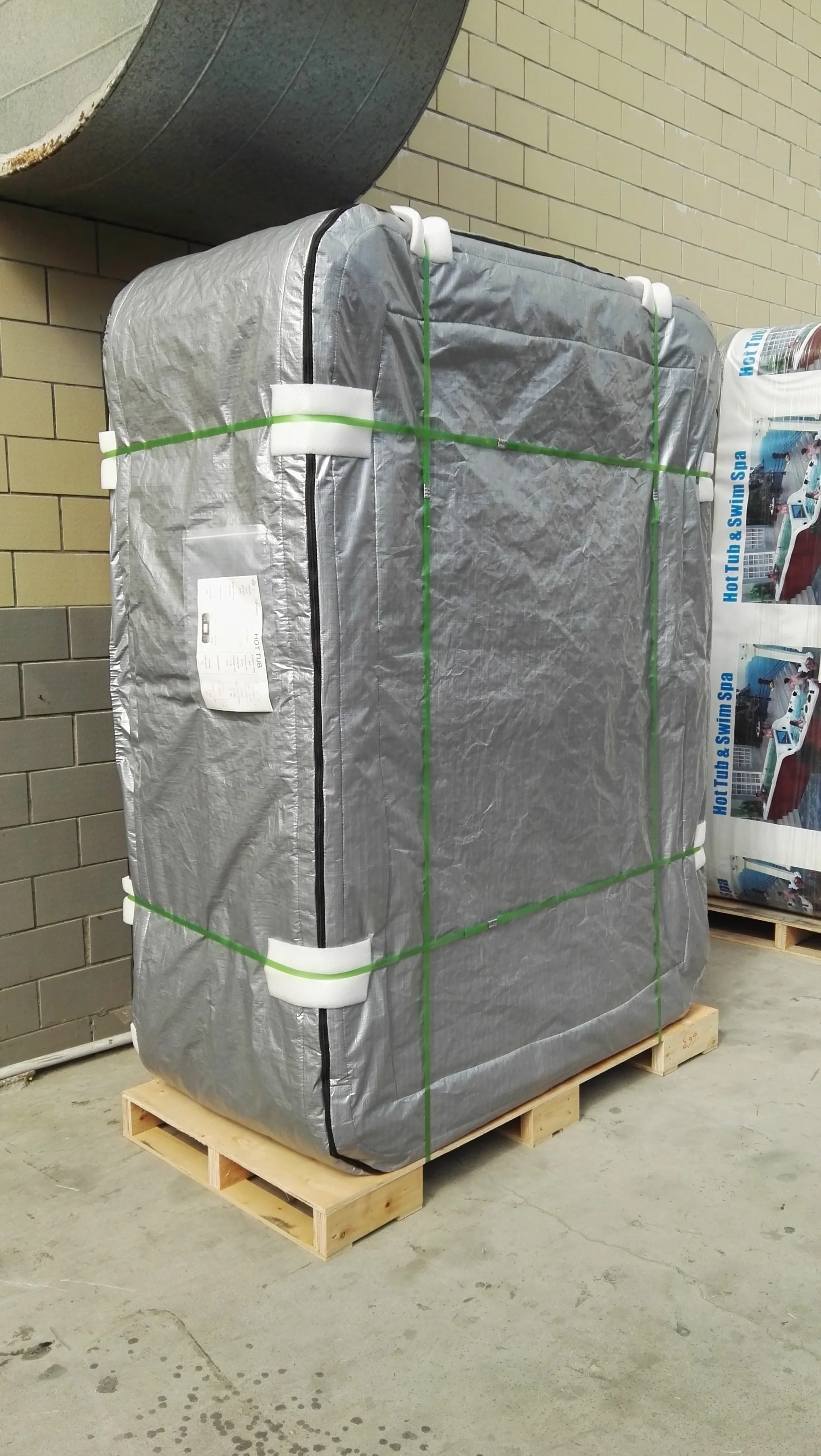 
4 Person hot tub Acrylic Material Whirlpool Massage Spa Outdoor Bathtub with Foot Step 