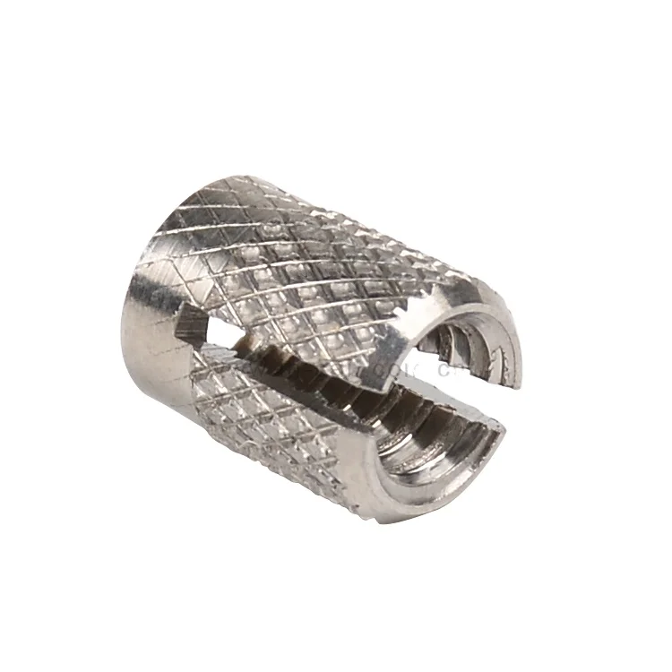 Knurled Press-In Threaded Insert Of Slot For Thermoplastics