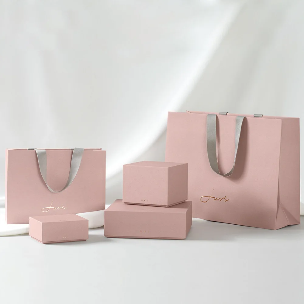 Custom logo printed luxury white paper printing with own logo paper shopping bag Christmas packaging gift paper bag