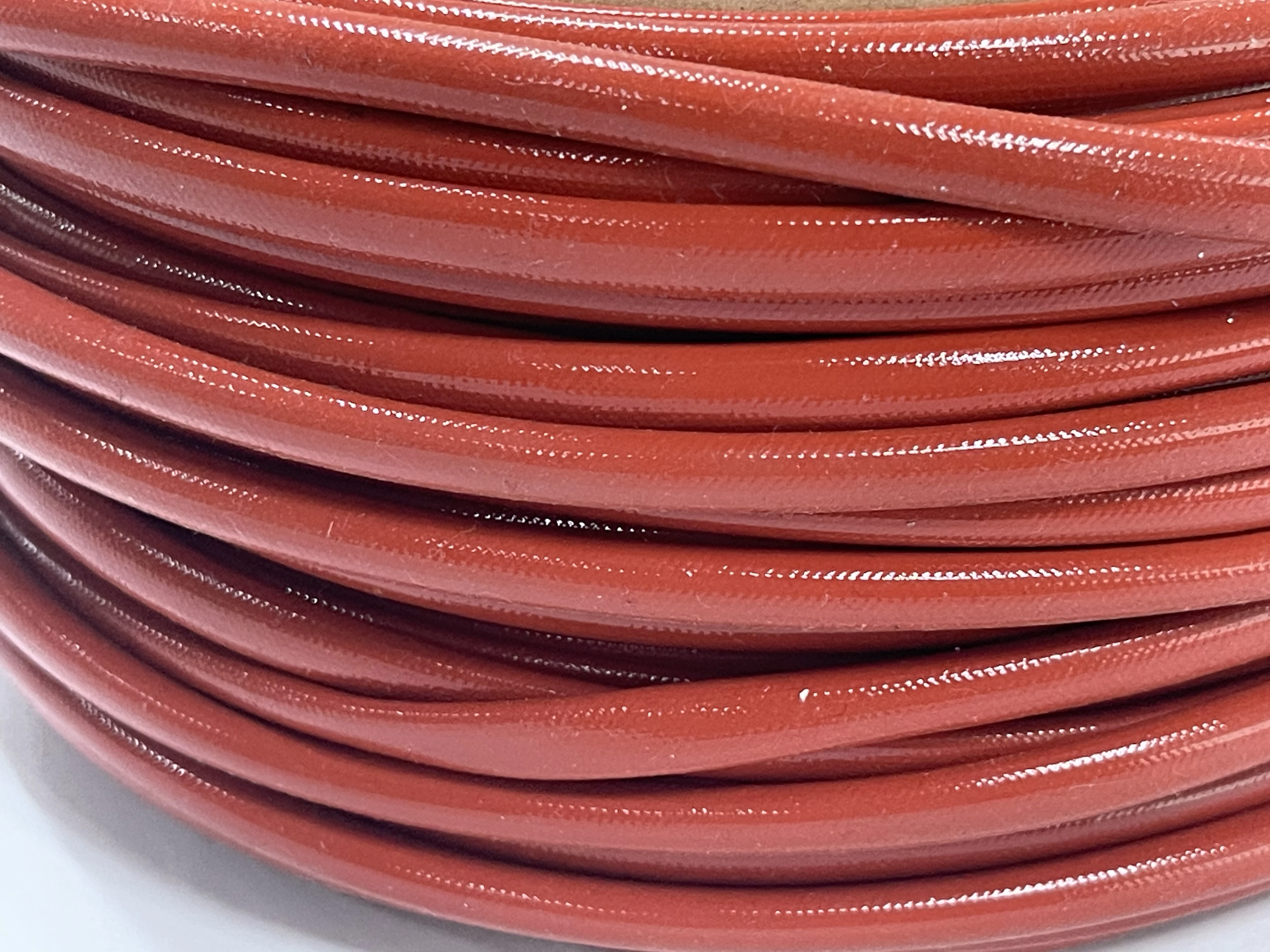 Best price of China manufacturer hot sale high temperature Self-extinguishing Silicone Resin Fiberglass Sleeve in red color