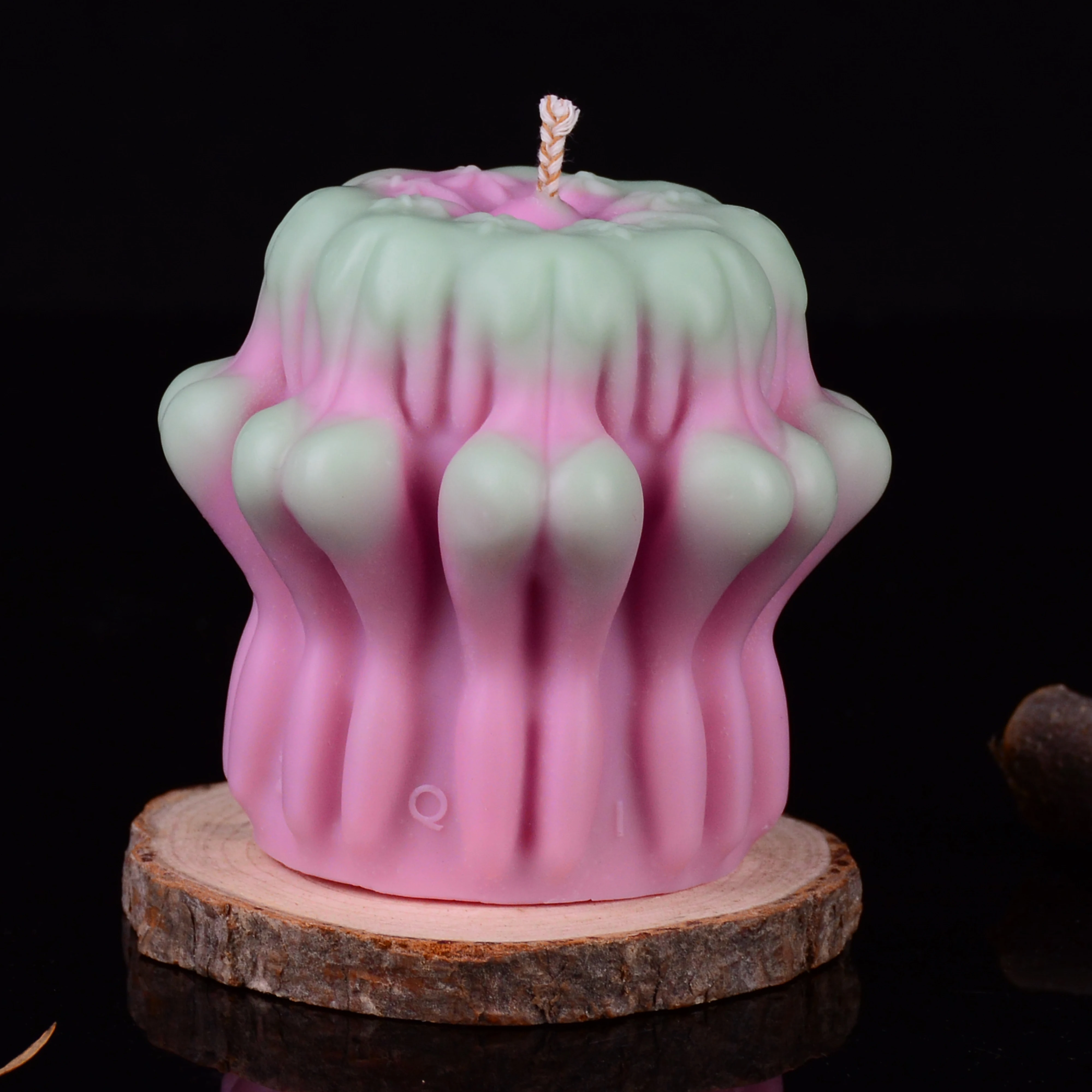 Wellness and Relaxation Romantic Candle Massage For Sexing Body Wax Oil With Unique Design