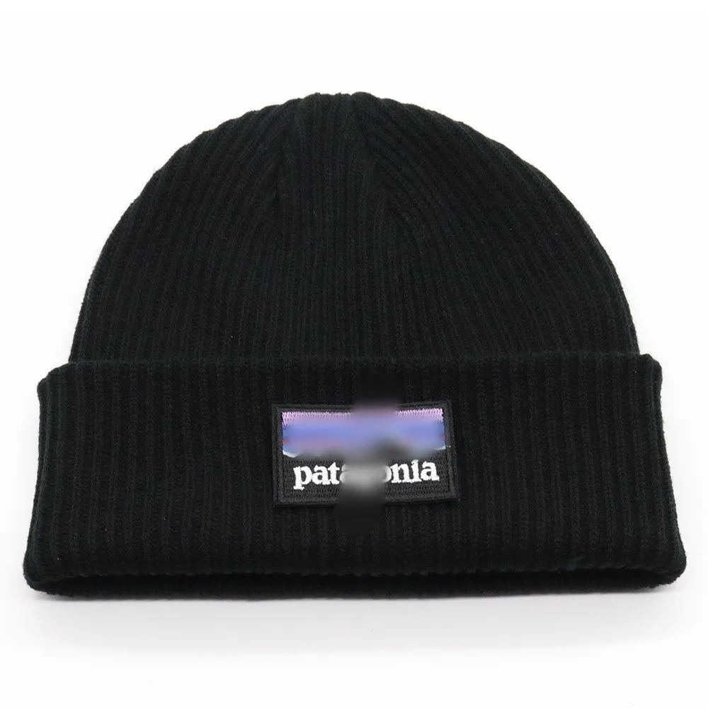 Designer famous brand wholesale Casual printed Woolen Outdoor knitted hat Unisex