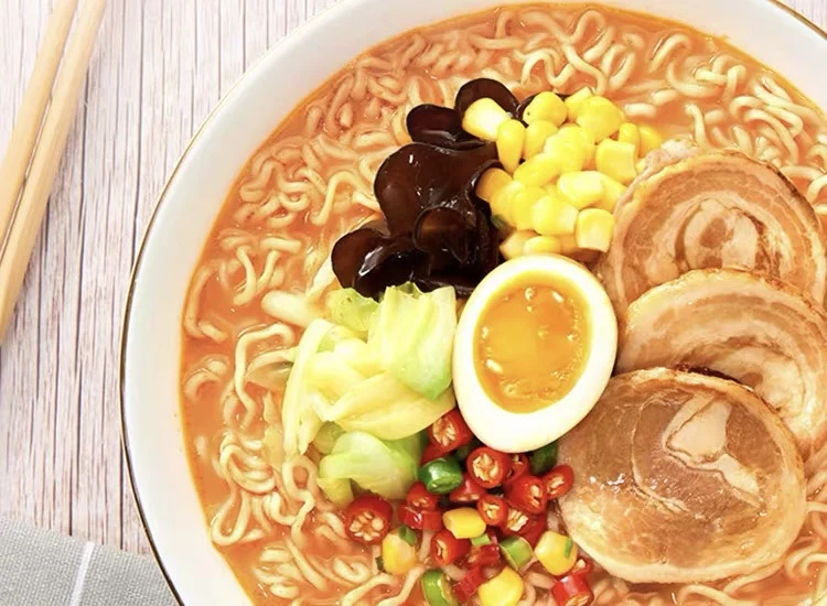 Оптовая продажа популярная китайская мясная курица баранина соленый и пряный вкус лапша быстрого приготовления