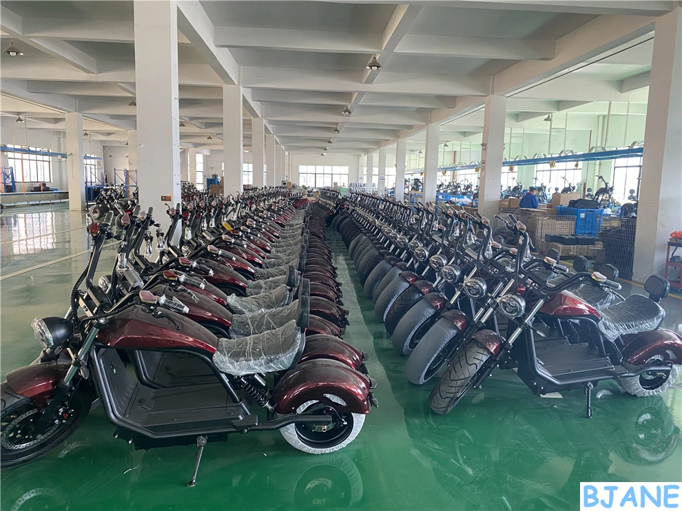 Motorcycles 250Cc 400Cc High Speed Adult Electric Motorcycle 120Km Long Range Super Soco