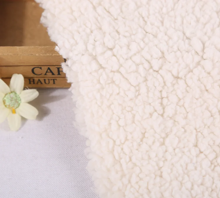 BSCI Factory Sale Super Soft 100% Polyester Knitted Sherpa Fleece Fabric for Garment and Home Textile