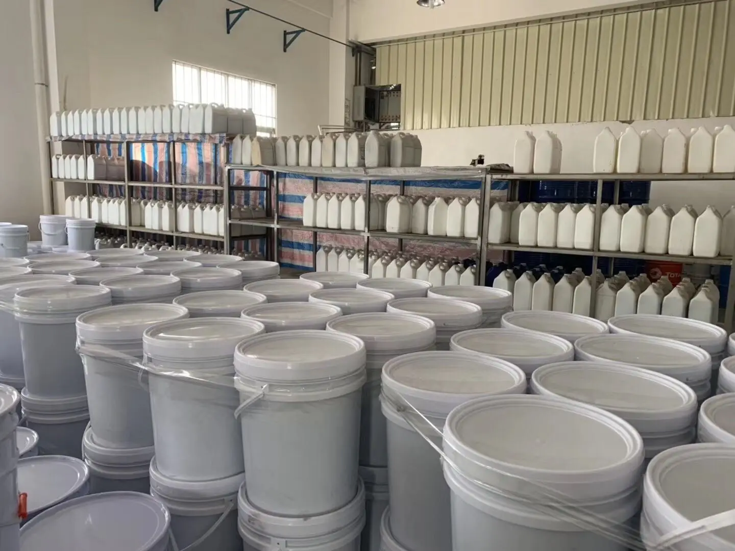 KM-9782 Shin Etsu food grade silicone emulsion in PET package demoulding agent with highly resistance of high temperature